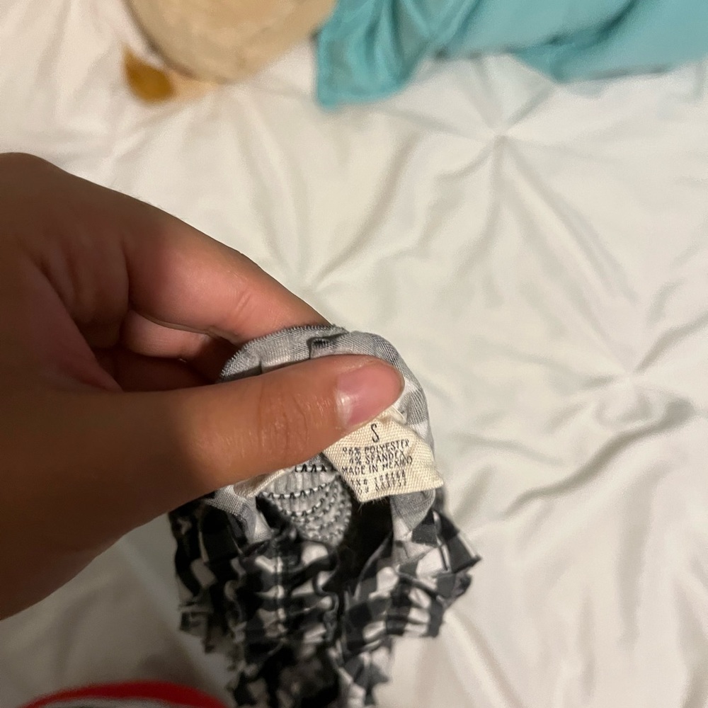 tillys cropped top